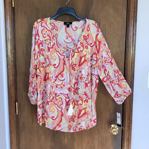 RelistAGB colorful abstract floral blouse lace up w tassel detail at neckline 1X - Picture 4 of 16